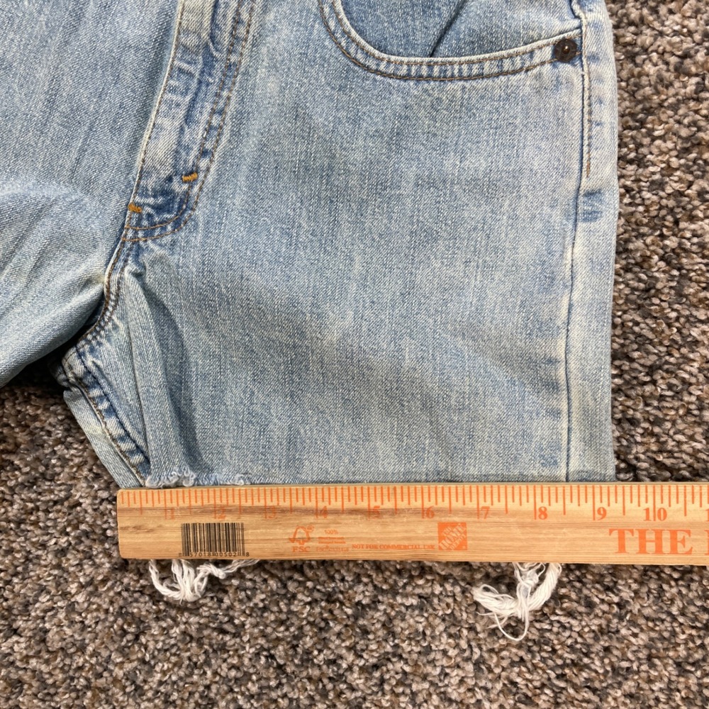 Vintage Levi's SliverTab Women's 13 Shorts USA Made Big Jean Light Wash 90s - Picture 9 of 11